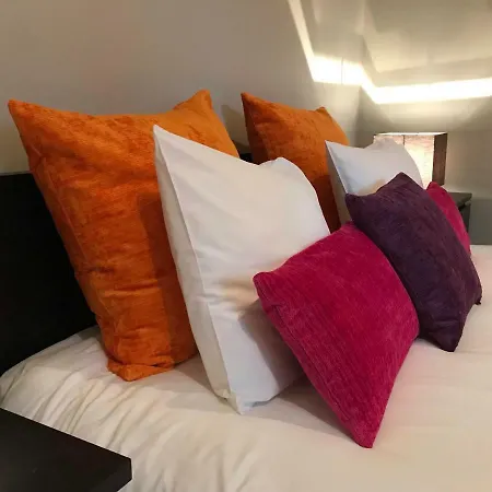 Alojamento de Acomodação e Pequeno-almoço L'orangerie 4*