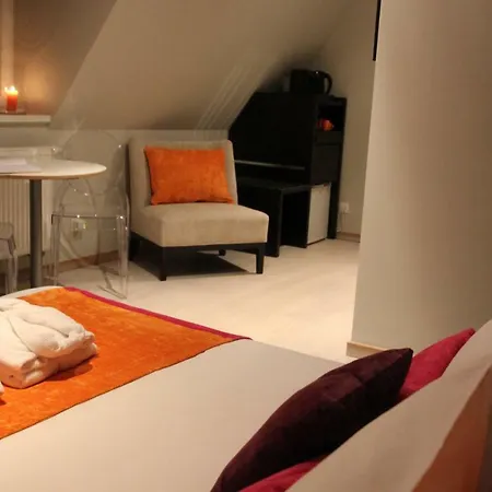 Alojamento de Acomodação e Pequeno-almoço L'orangerie Braine-lʼAlleud