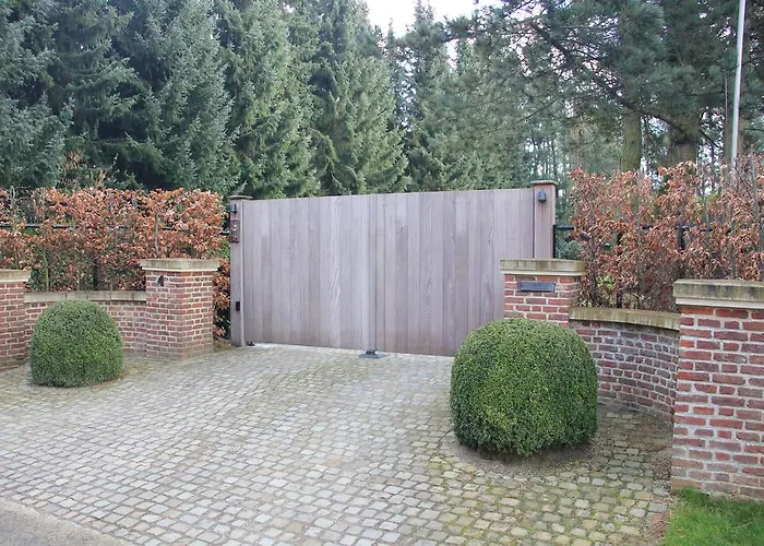 L'orangerie Alojamento de Acomodação e Pequeno-almoço Braine-lʼAlleud