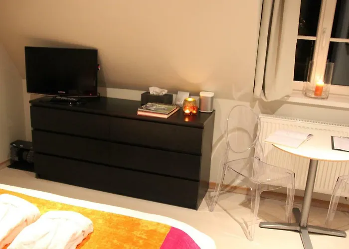 L'orangerie Alojamento de Acomodação e Pequeno-almoço Braine-lʼAlleud